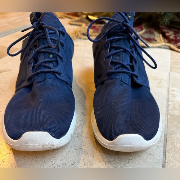 Nike Roshe Two Midnight Navy Men’s Sneaker/Shoe 844656-400 Men’s Size 12 - Picture 6 of 9